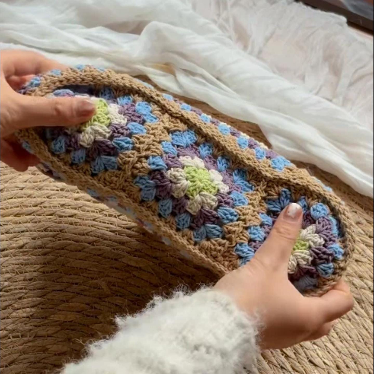 Handmade Granny Square Shoulder Bag, Anti-Pilling Yarn Wooden Frame Purse, Unique Crossbody Clutch, 10x12 Inch Handbag, Gift for her
