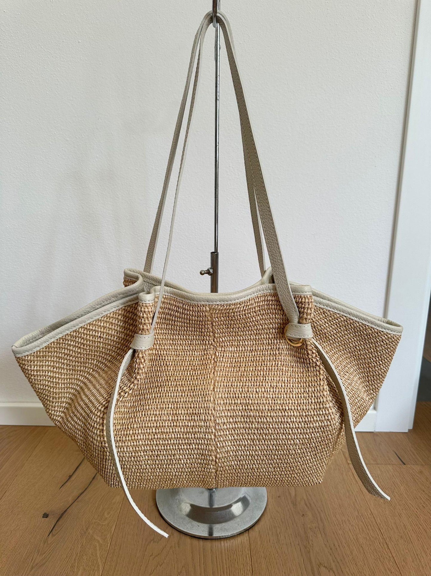Shoulder tote bag in genuine leather and raffia, Italian tote bag, made in Italy bag, summer raffia straw bag, Italian leder pockets, luxury gift