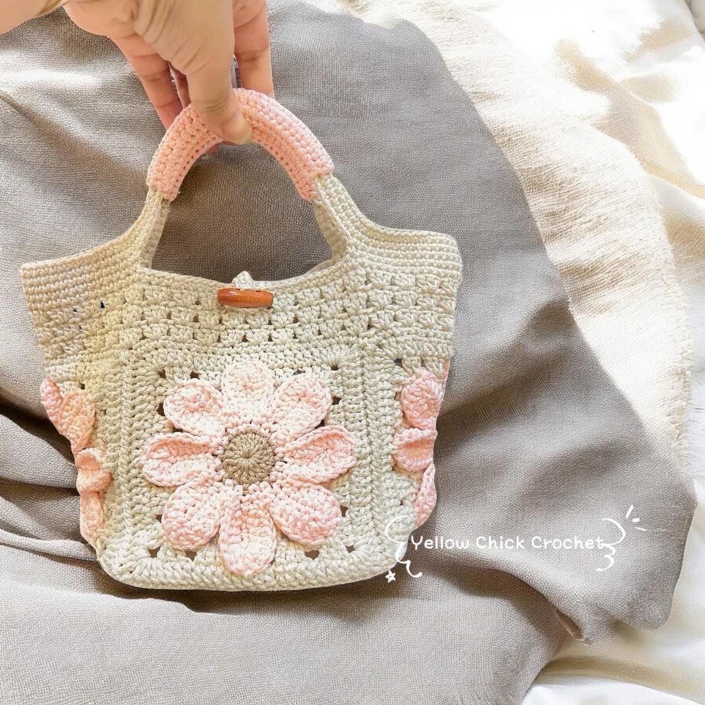 Tote bag, Crochet Granny square bag, handmade handle bag, pink flower summer beach bag, birthday gift, gift for her, Valentine Gifts