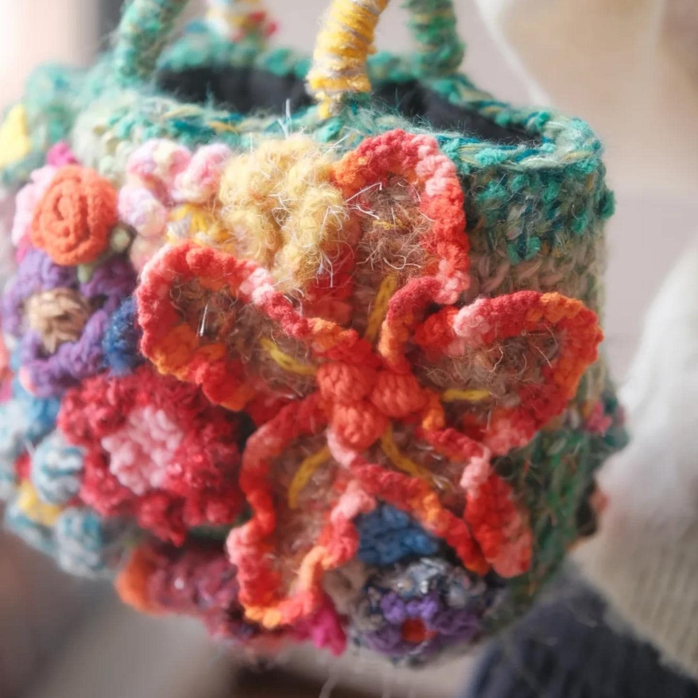 Original Crochet Flower Tote, Hand-Knitted Wool Blend Bag,Floral Applique Purse, Artistic Shoulder Bag, Gift for Her, Wedding Guest Bag