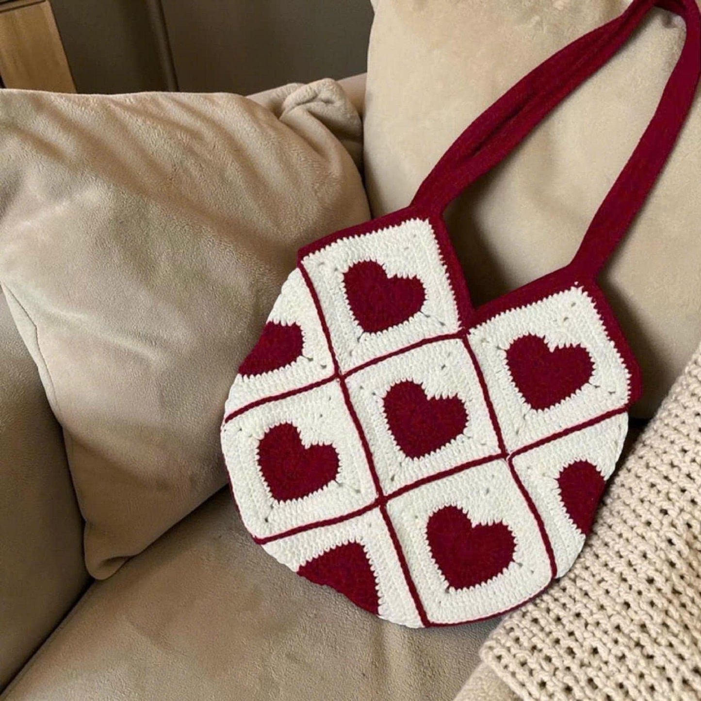 Handmade Heart Crochet Tote Bag,Granny Square Shoulder Bag with Lining,Romantic Coquette Aesthetic Purse,Red Heart Knitting Bag,Gift for Her