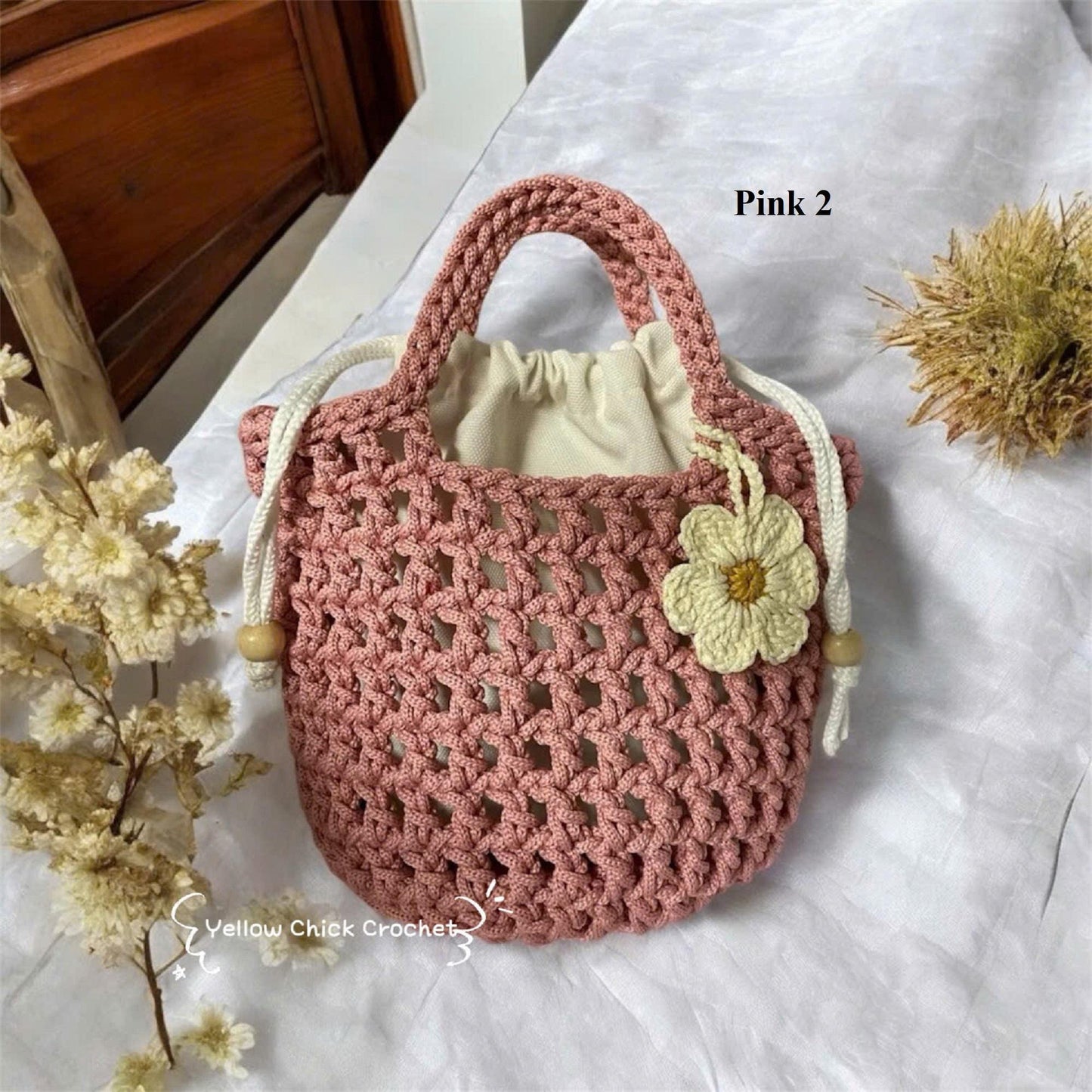 Handmade Crochet Mesh Bag with Flower Charm, Elegant Short Handbag, Custom Colors, Floral crochet bag, Mother's Day gift, Easter Gift