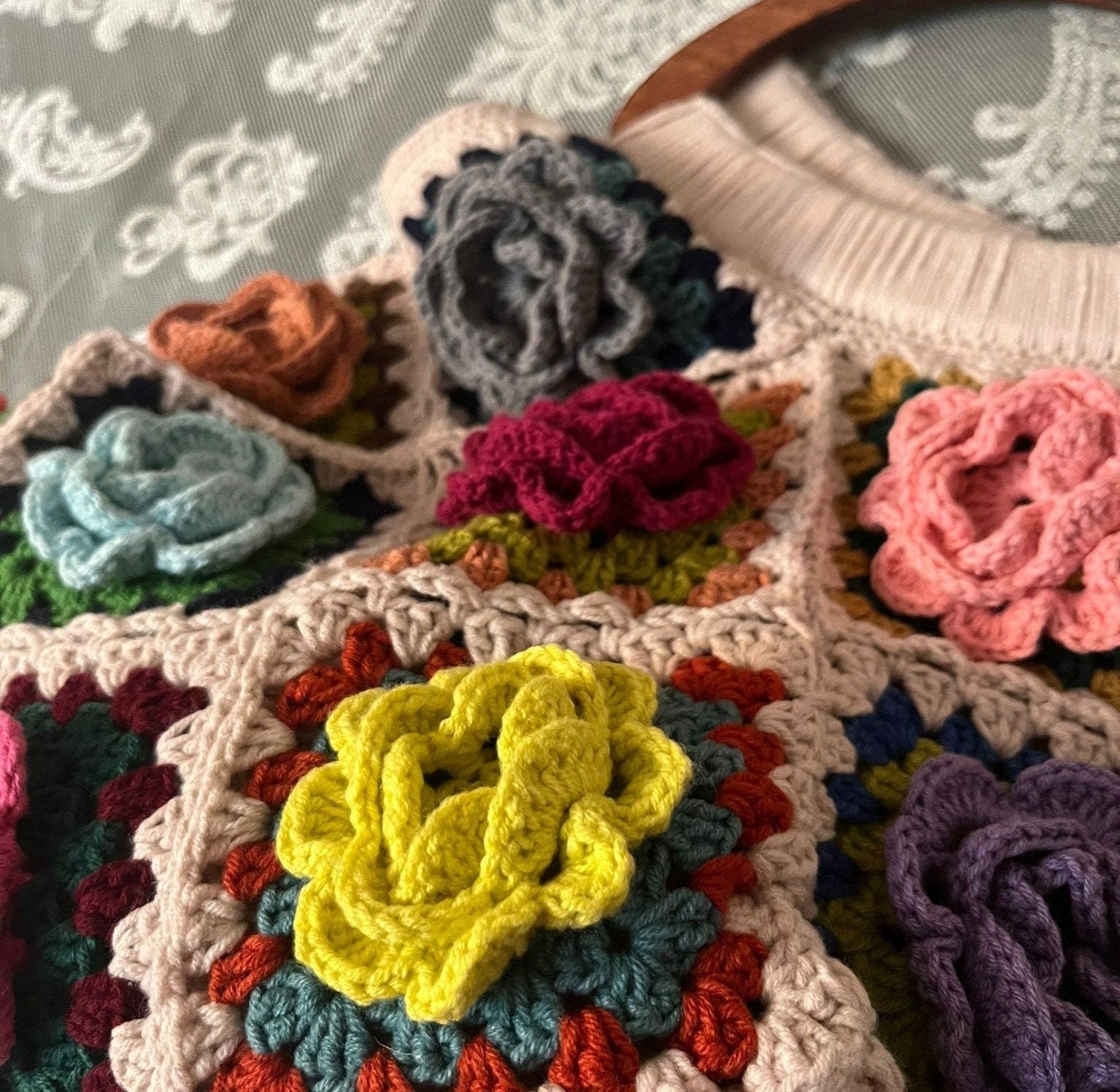 Vintage style rose granny squares crochet bag wooden frame unique special day present