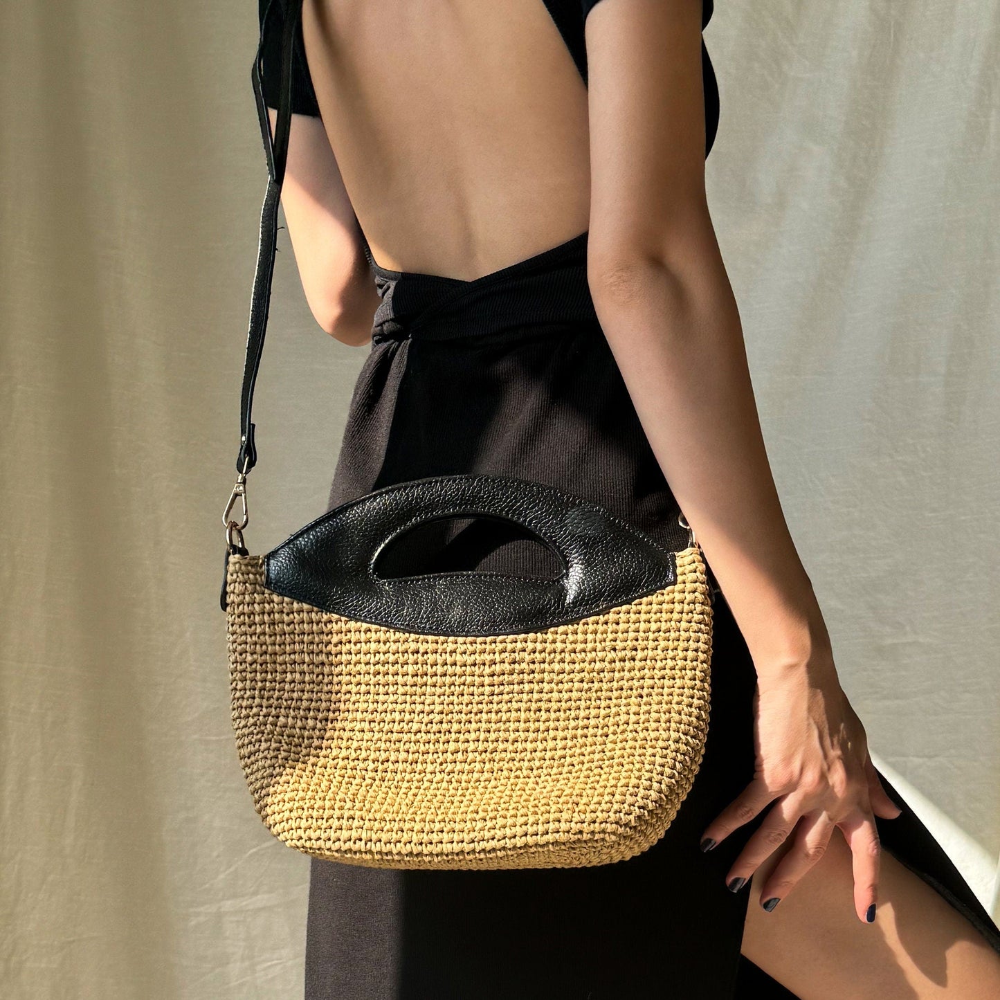 Crochet Raffia Crossbody Bag: Straw Purse with Leather Strap, Woven Bohemian Handbag, Evening Wicker Bag - Handmade Luxury Gift for Her