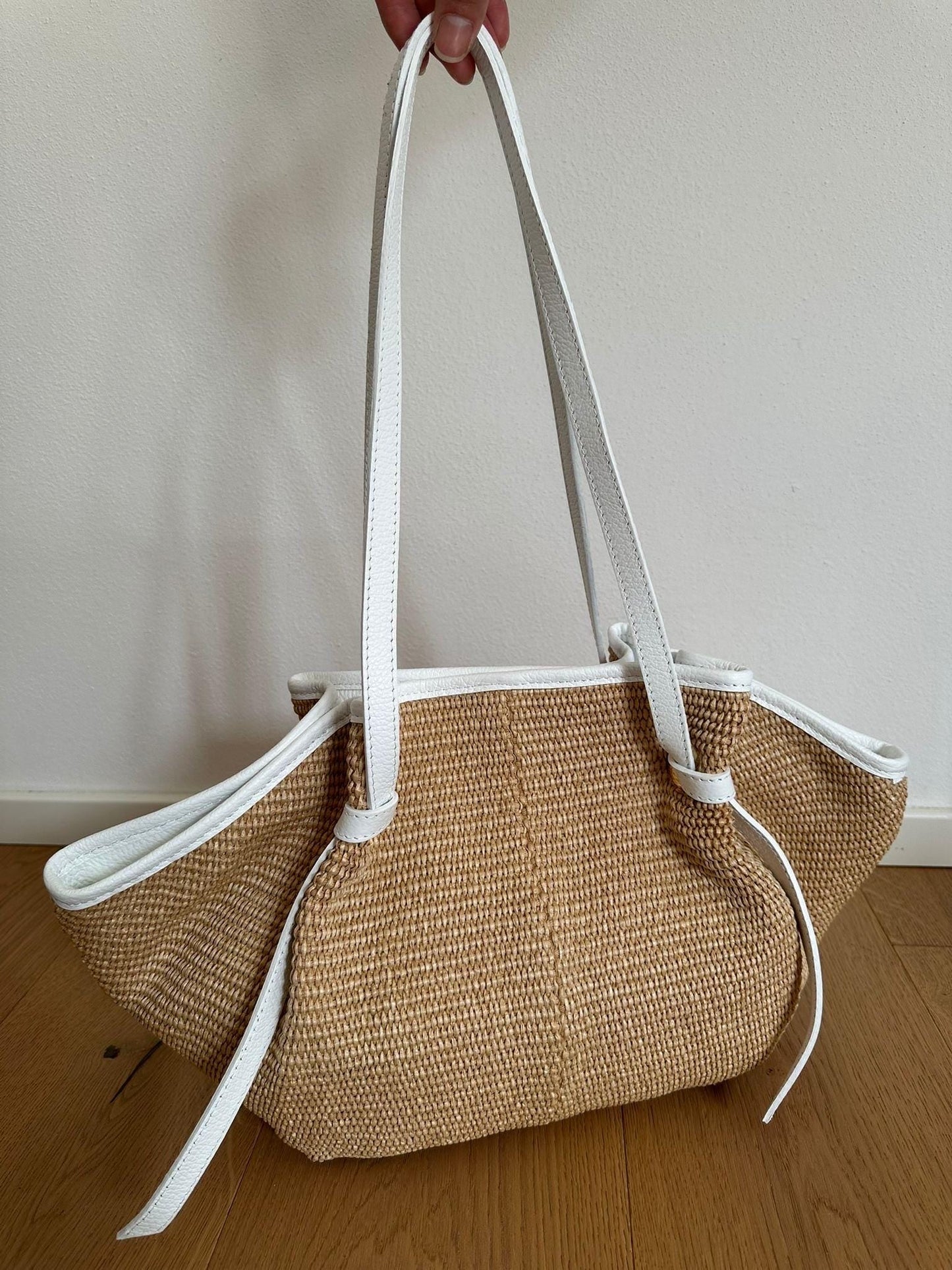 Shoulder tote bag in genuine leather and raffia, Italian tote bag, made in Italy bag, summer raffia straw bag, Italian leder pockets, luxury gift