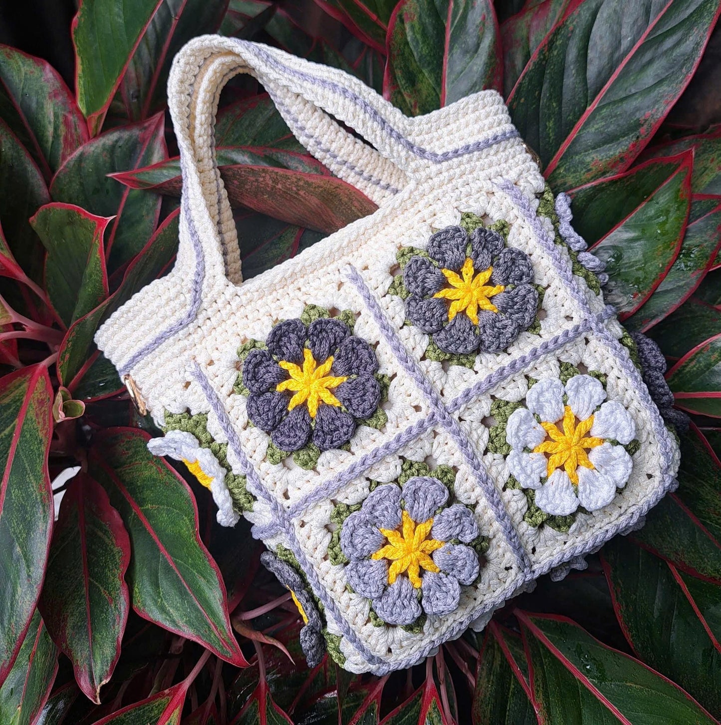 Crossbody flower bag, Crochet Granny square bag, small floral handbag, pink purple yellow flower bag, 20cmx20cm bag, Xmas Christmas gift