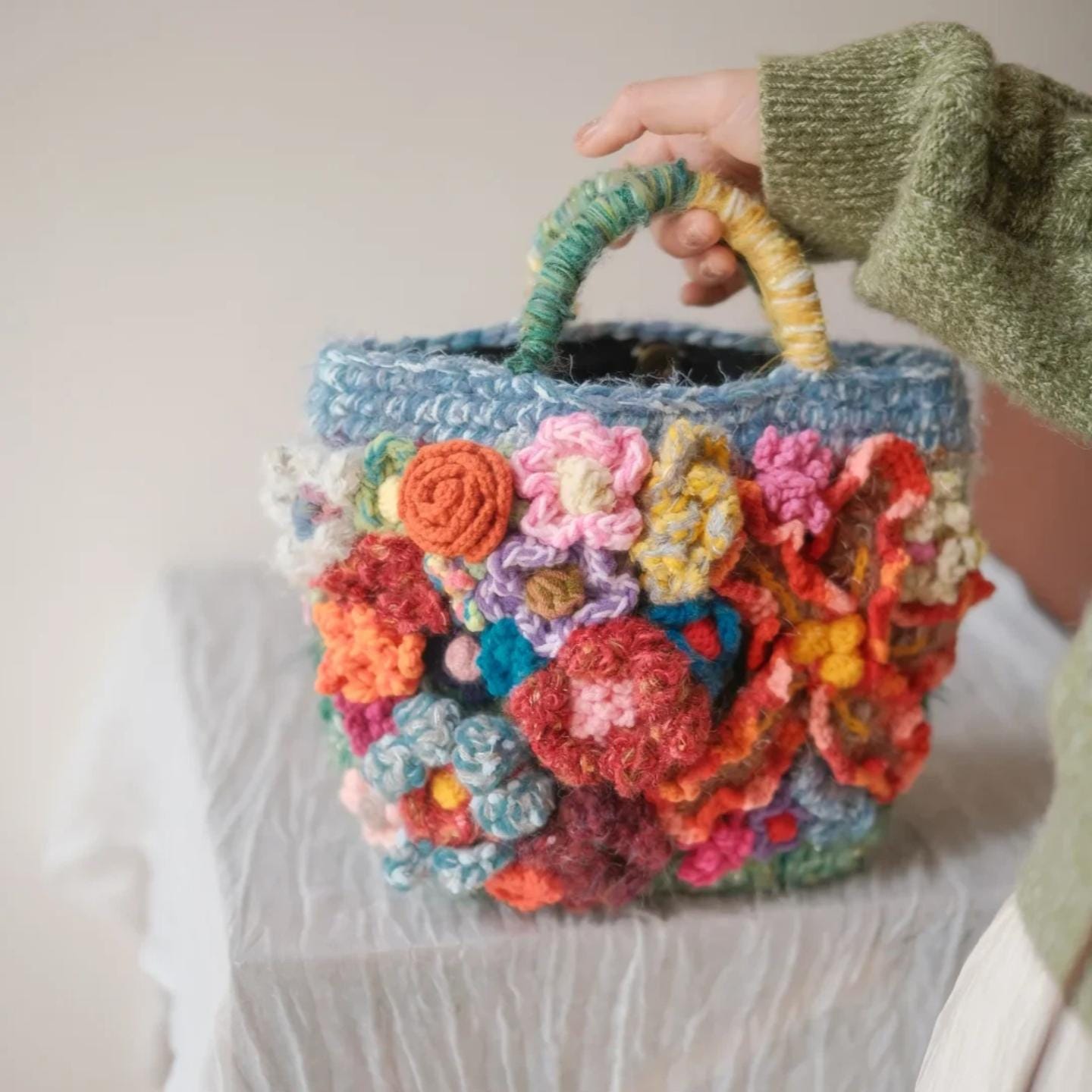 Original Crochet Flower Tote, Hand-Knitted Wool Blend Bag,Floral Applique Purse, Artistic Shoulder Bag, Gift for Her, Wedding Guest Bag