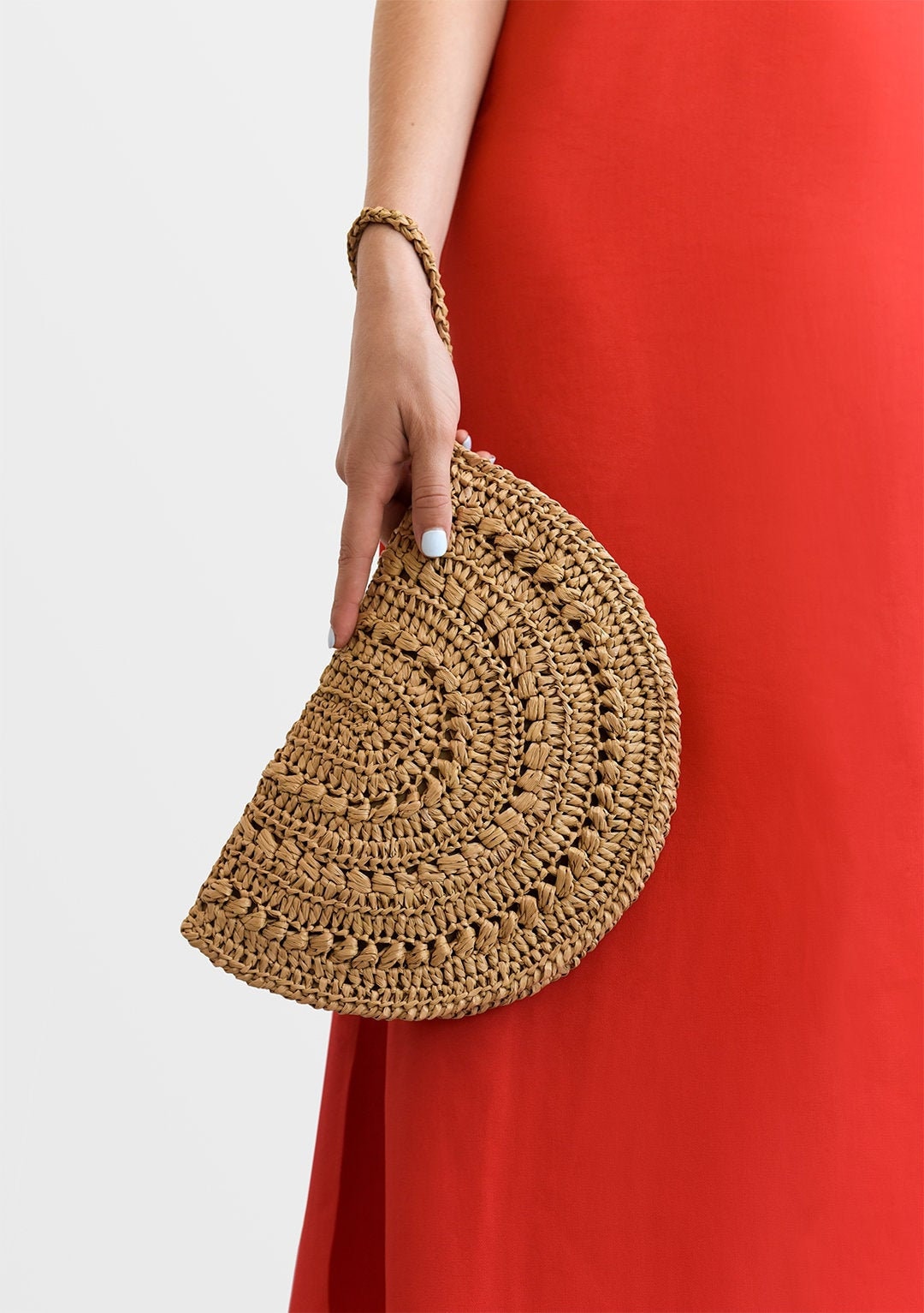 Crochet Raffia Clutch, Half Moon Clutch, Straw Wristlet Purse, Minimal Boho Clutch, Raffia Handbag, Crochet Summer Bag — Raffia Moon Clutch