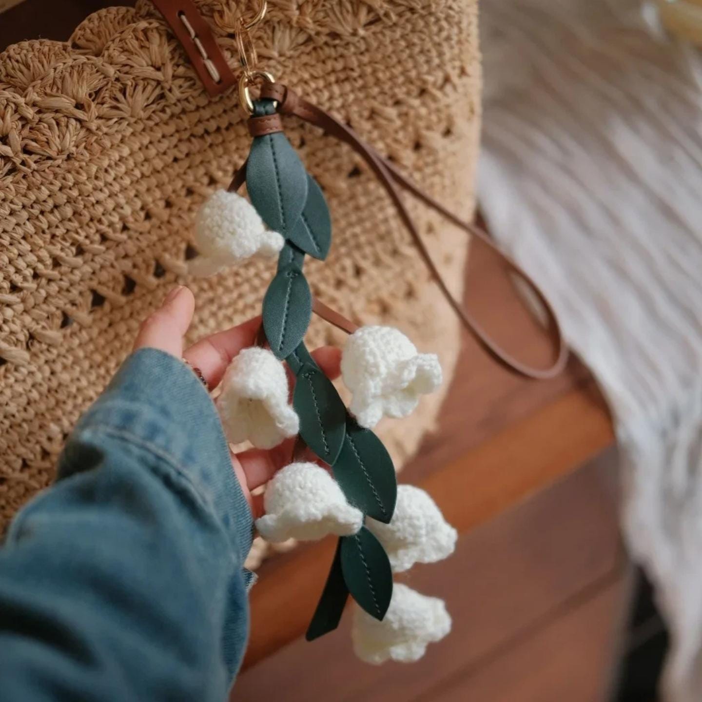 Handmade Raffia Tote Bag with Leather Lily of the Valley Charm Set, Crochet Beach Bag with Lining, Boho Purse Gift for Her