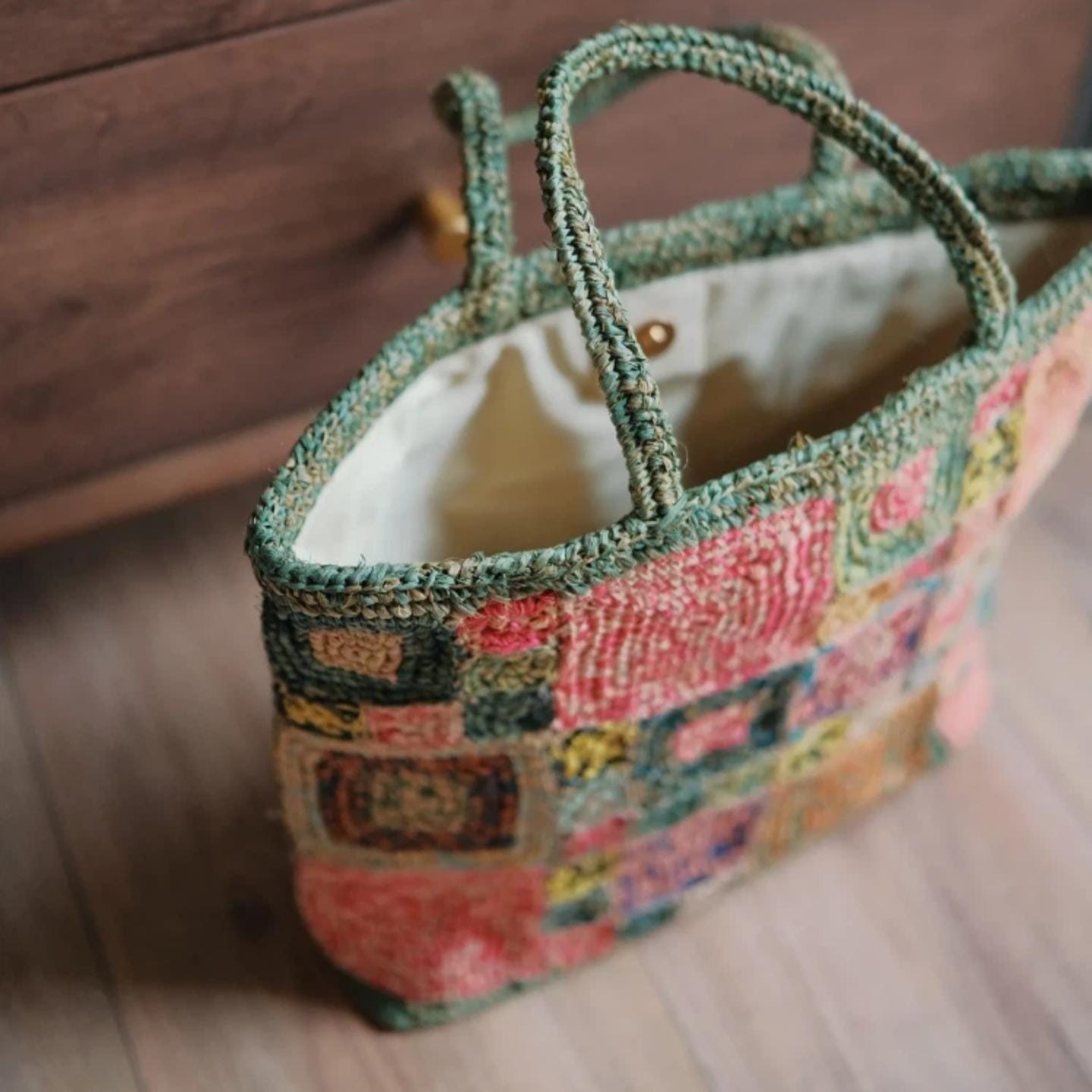 Handmade Boho Chic Raffia Handbag, Colorful Crochet Tote Bag, Woven Beach Bag with Magnetic Snap, Perfect for Vacation, Gift for Her