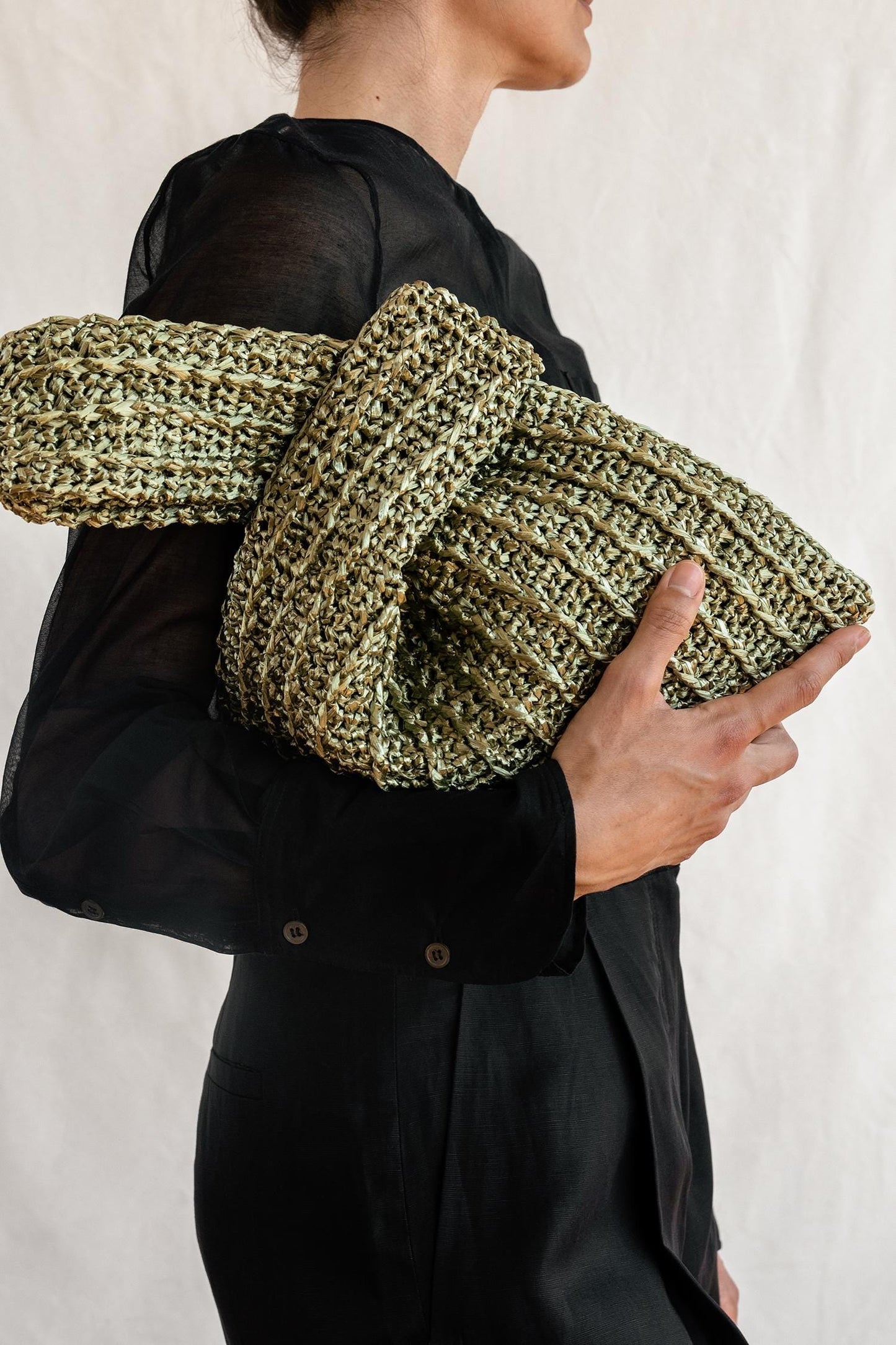 Raffia Knot Bag in Tan, Crochet Raffia Handbag, Summer Wrist Bag, Minimal Straw Bag, Handcrafted Pouch Purse — The Raffia Knot Bag