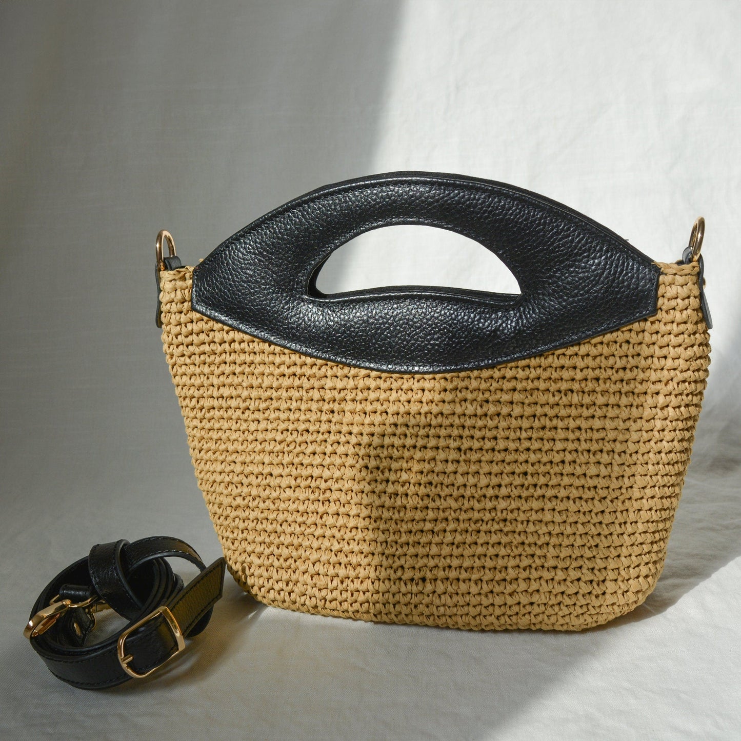 Crochet Raffia Crossbody Bag: Straw Purse with Leather Strap, Woven Bohemian Handbag, Evening Wicker Bag - Handmade Luxury Gift for Her