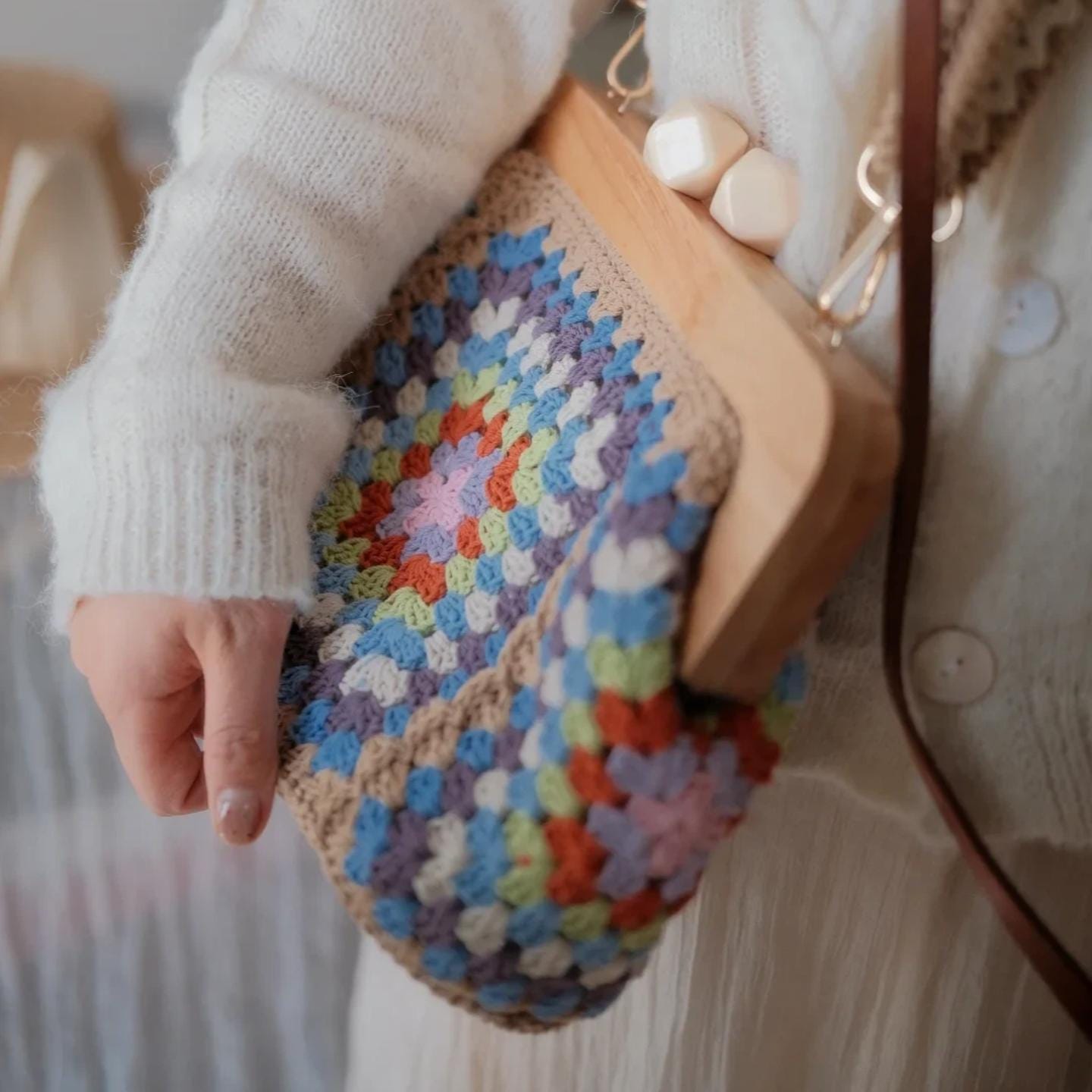 One of a Kind Crochet Granny Square Bag, Heavy Duty Handmade Wooden Frame Clutch, Gift for mom, Gift for her, Brithday gift