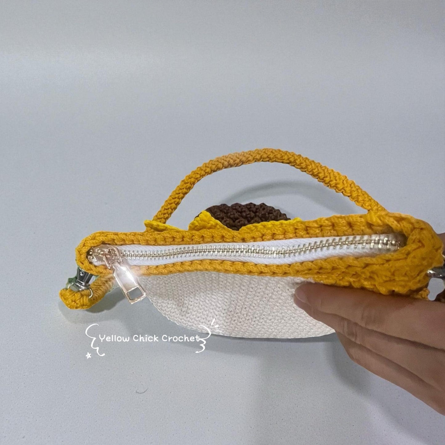 Sunflower Crochet Bag, Matching Hat, Crossbody Bag, Handle Bag, handmade sunflower bag, Lined, Zippered , Mother's Day gift, Easter gift