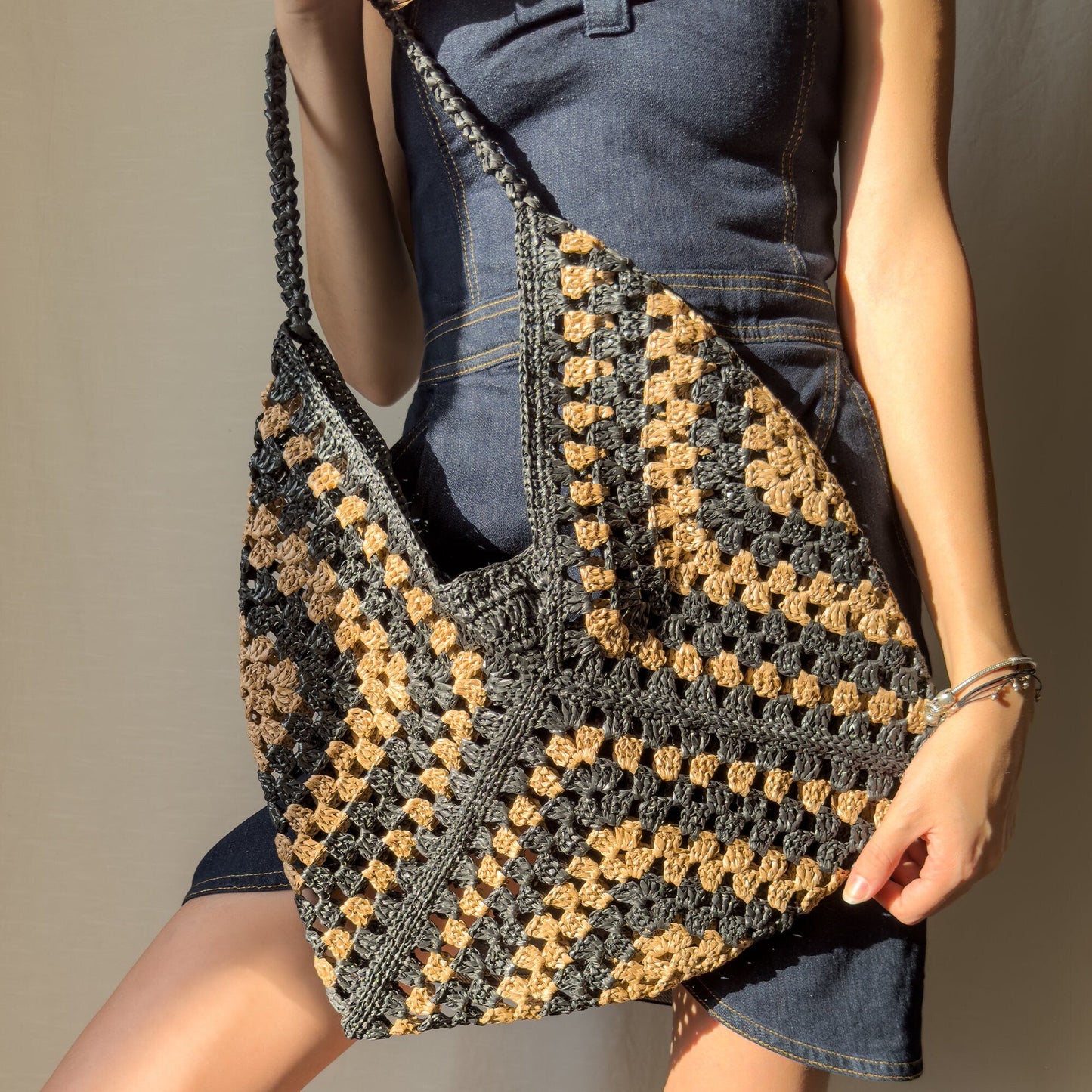 Crochet Raffia Tote Bag, Handcrafted Granny Square Bag, Summer Mesh Straw Bag, Boho Beach &amp; Everyday Use, Handmade Gift for Vegans