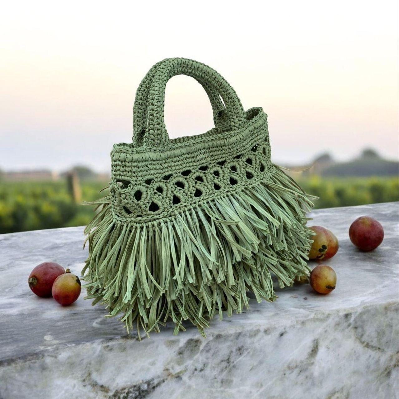 Raffia fringe bag, boho-style crocheted handbag, summer evening bag, woven handbag, women's festival bag, green tote bag as a gift