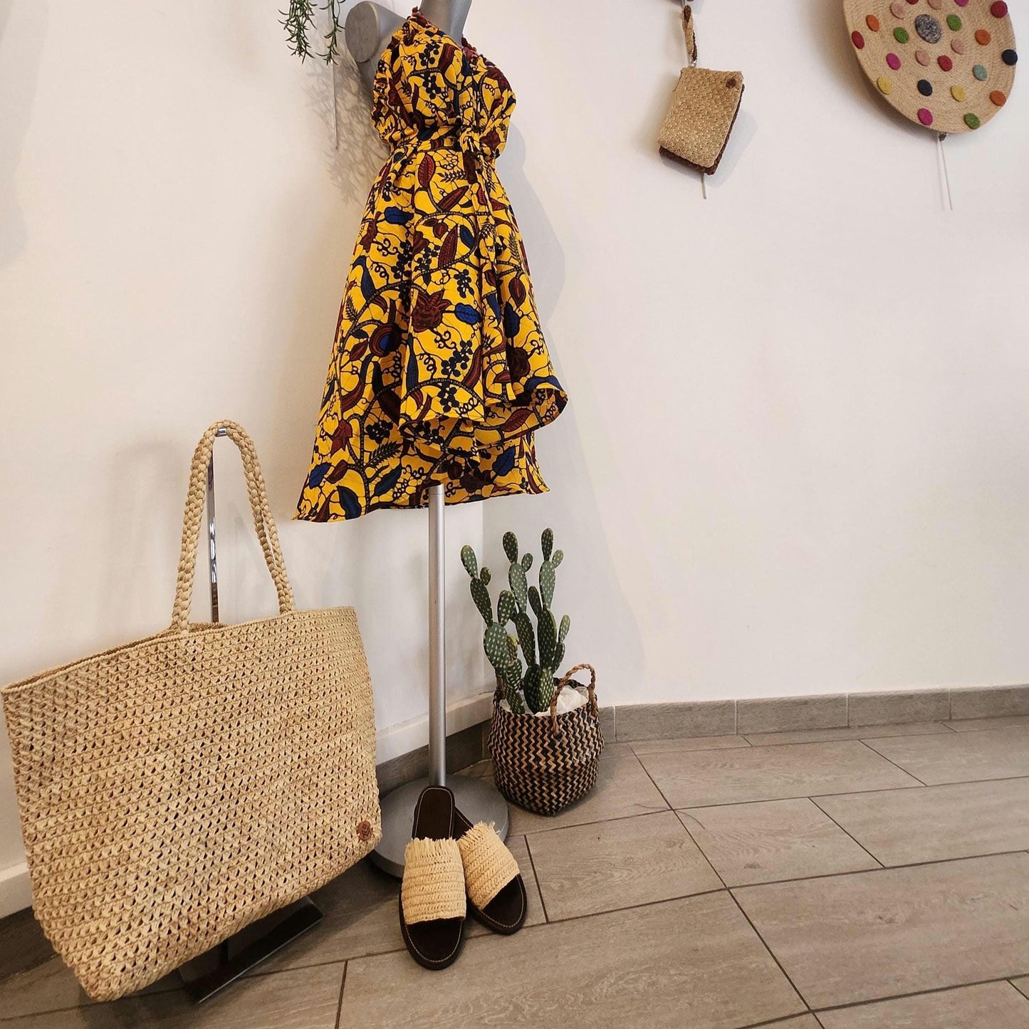 Handmade natural raffia tote bag – Lightweight raffia bag for women – Beach bag, travel bag, vacation bag, summer bag – Handicrafts from Madagascar