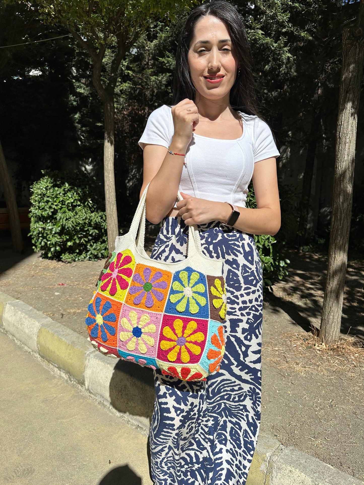 Granny Square Bag Daisy: Aesthetic Spring Style , Crochet Handmade Tote Bag, Custom Hobo Bag