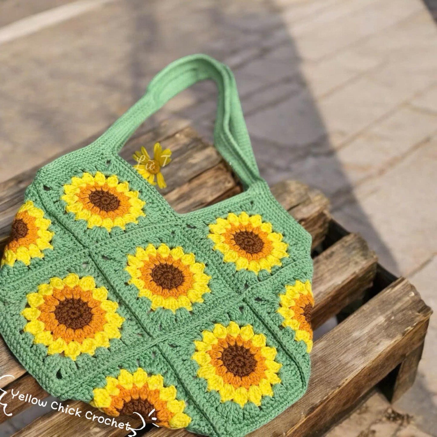 Crochet Sunflower Granny Square Bag, Handmade Yellow Flower Tote, Custom color, New Year Bag, Christmas Bag, Xmas Gift